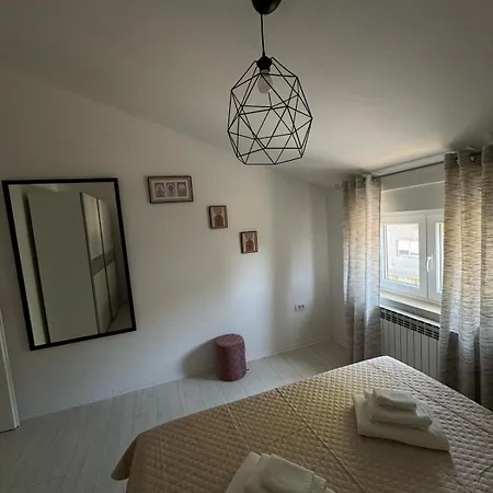 Apartment Dokic 3 Bale